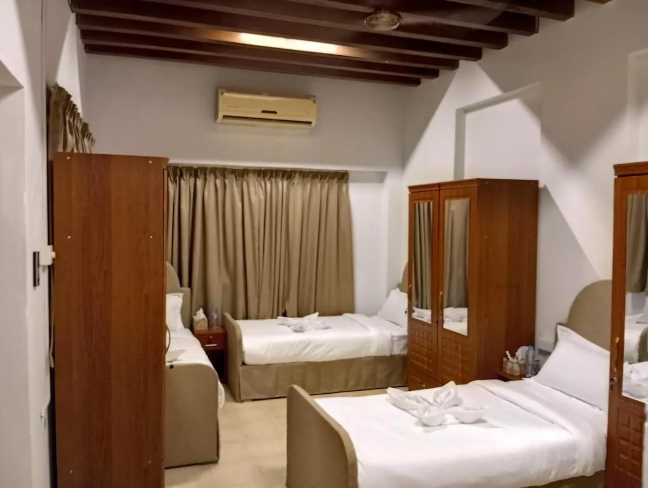 Al Qudra Lakes Camping By Hyba Dubai United Arab Emirates